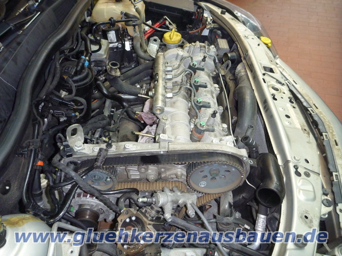 Abgerissene Glühkerze ausbauen aus Opel mit
2.0 16V Motor